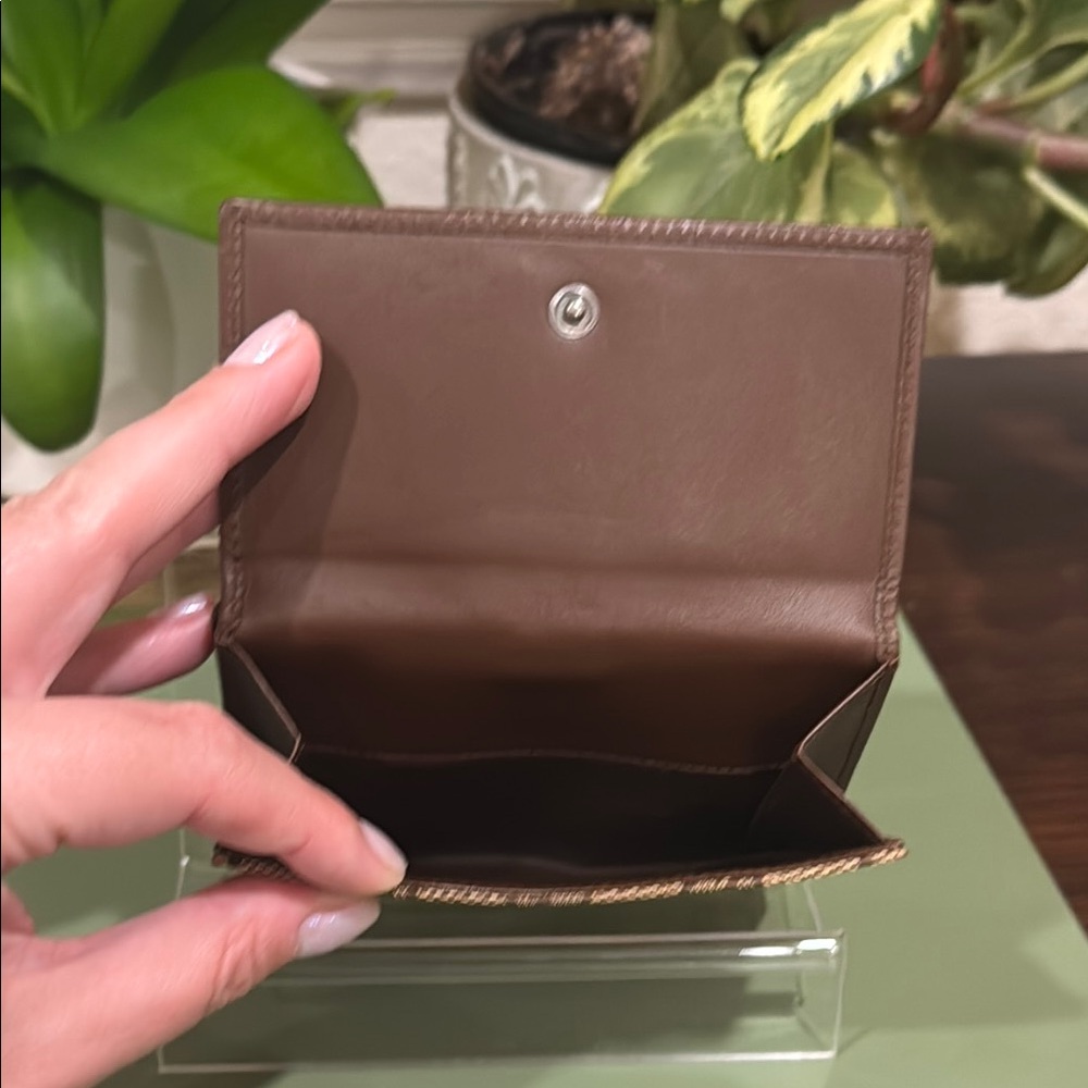 Gucci Beige and Brown Wallet - Picture 3 of 11